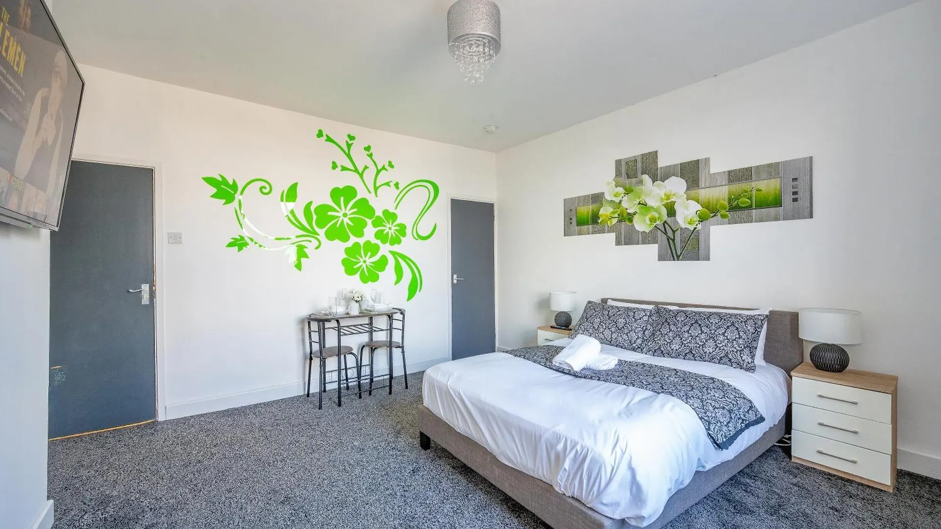 *Rc246*For Your Relaxed & Cosy Stay + Free Parking Leeds Homestay szállás